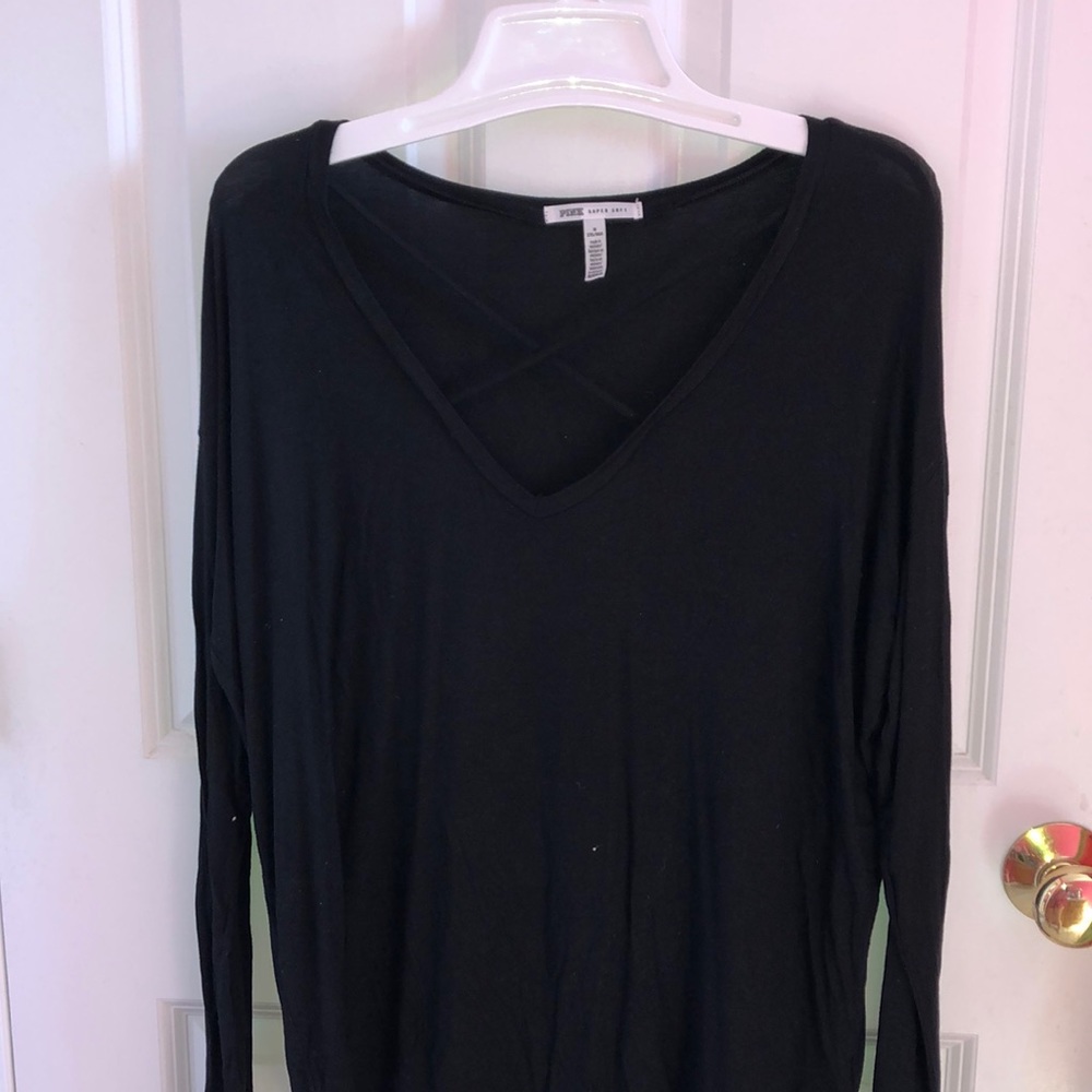 VS PINK LONG SLEEVE BLACK SHIRT